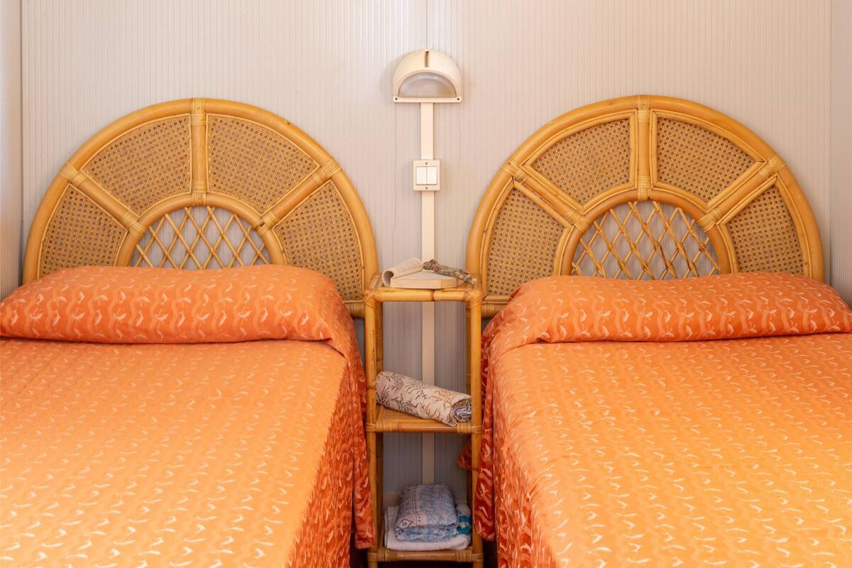 Economy Studio, Patio