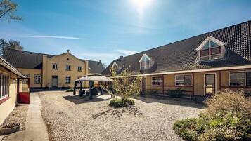 Chambre Double ou avec lits jumeaux, salle de bains privée | Vue de la chambre