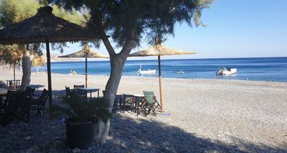 Seaside Cozy House ON THE SEASouth Crete