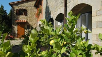 Apartment, 2 Bedrooms, Smoking, Garden View | Exterior