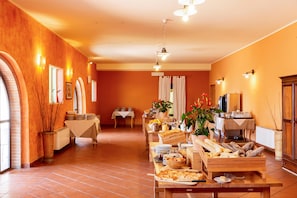 Daily buffet breakfast (EUR 10 per person)