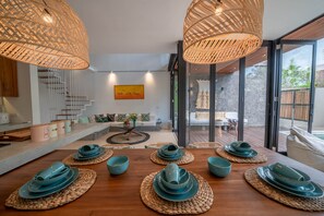 In-room dining - Villa Jannati (Canggu)