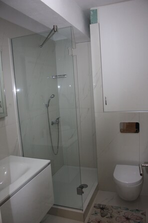 Family Apartment, Ground Floor | Bathroom - Relax Adriatic House (Omis)