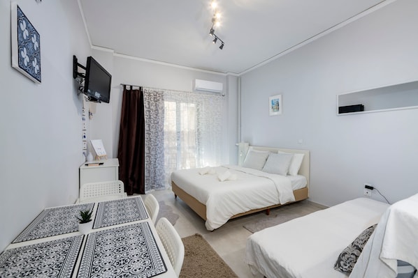 1 bedroom, free WiFi, bed sheets