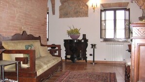 Room, 1 Bedroom | Interior - Biofarm Podere Ficareto (Sovicille)