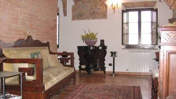 Room, 1 Bedroom | Interior