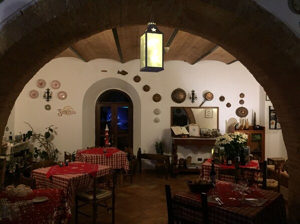 Chambre, 1 chambre | Restauration