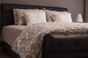 Appartement, 3 chambres | 3 chambres, Wi-Fi gratuit, draps fournis