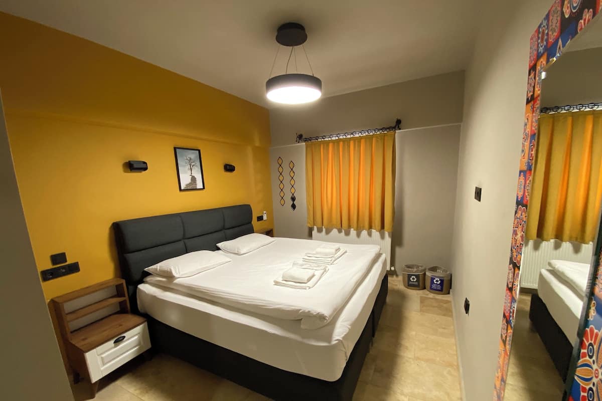 206 Cift Kisilik Double Room Balkonsuz | Ókeypis þráðlaus nettenging, rúmföt