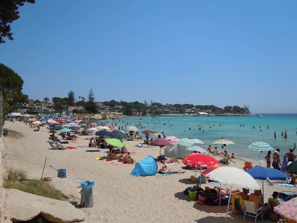 Departamento, 2 habitaciones, para fumadores, alberca privada | Playa