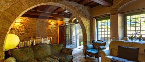 Villa, 4 Schlafzimmer, Raucher, eigener Pool | Innenbereich