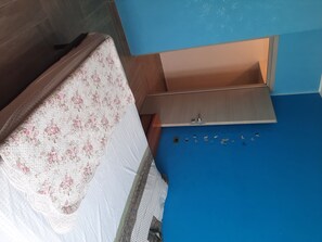 2 Schlafzimmer, Bügeleisen/Bügelbrett, Bettwäsche