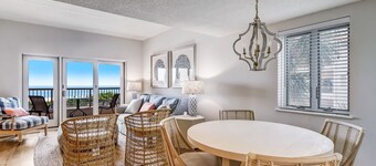 Oceanfront, Poolside efficiency