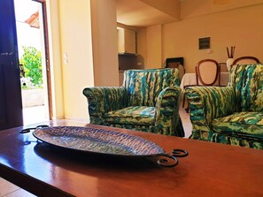 House, 1 Bedroom, Terrace | Living area