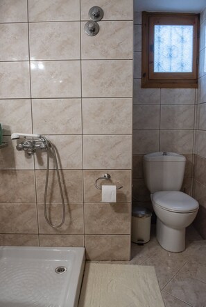 House, 2 Bedrooms | Bathroom | Hair dryer, towels, soap, shampoo - Luxury Maisonette Danai near Sea (Hersonissos)