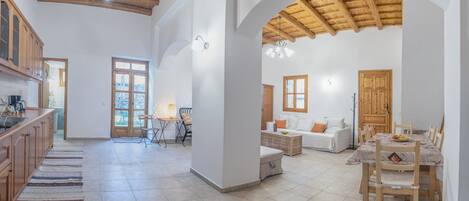 House, 2 Bedrooms | Living area | Flat-screen TV, fireplace