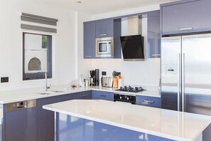 Private kitchen - Kalamar Hill - stunning 6 bedroom villa in Kalamar Bay offering wonderful views (Antalya)