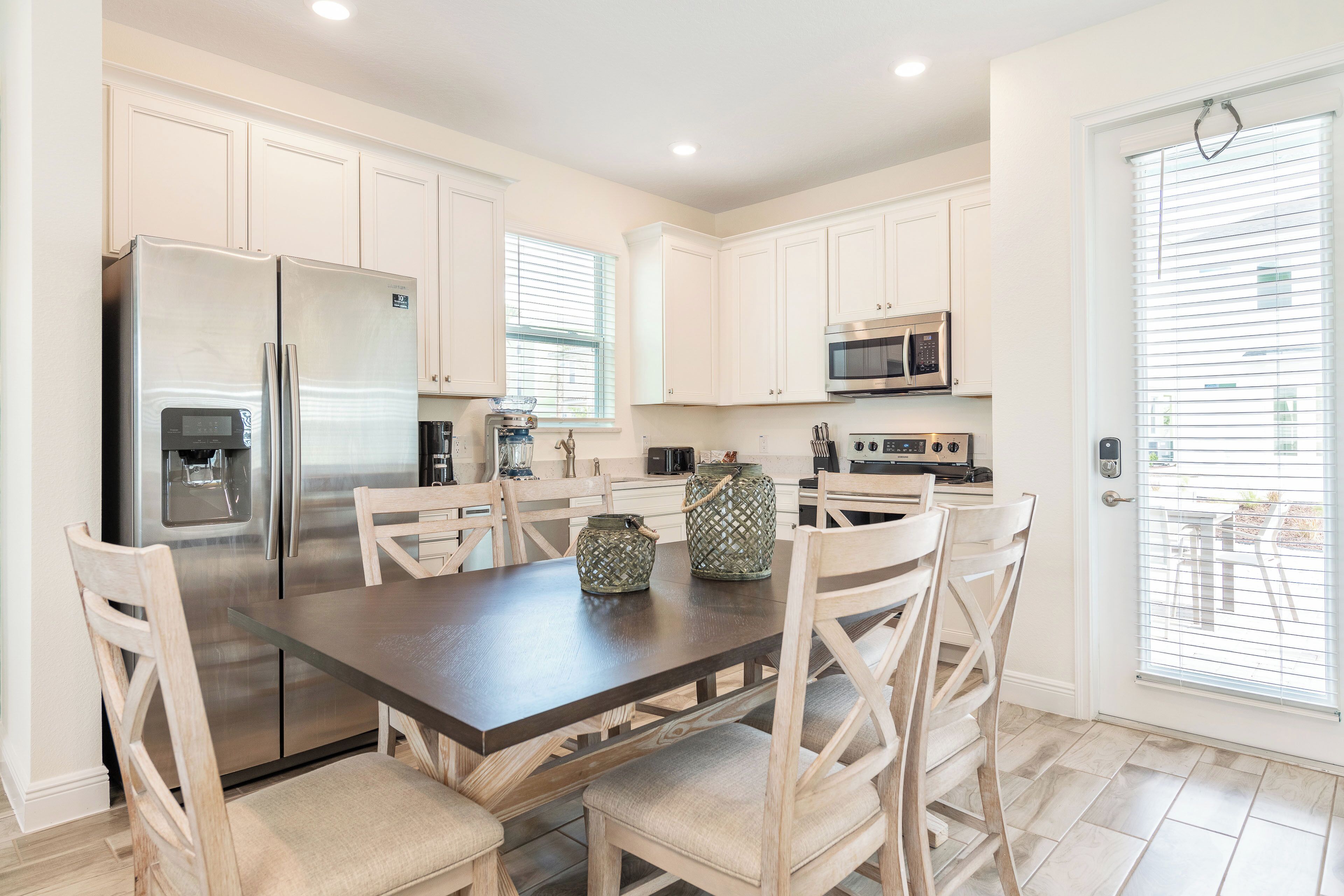 Kühlschrank, Ofen, Herdplatte, Geschirrspüler