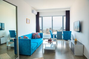 1 bedroom, premium bedding, down duvets, desk - Panorama Baku - 22 Floor (Baku)