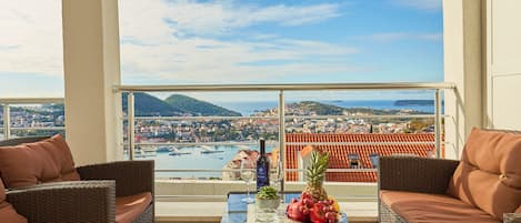 Appartement, 2 chambres, terrasse, vue mer | Terrasse/Patio