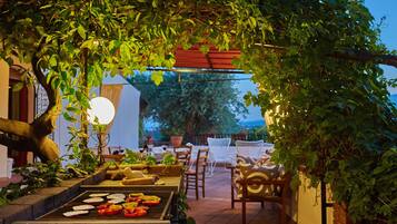 Villa, 4 Bedrooms, Fireplace | Property grounds