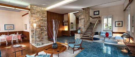 Villa, 5 Schlafzimmer, Raucher, Balkon | Lounge