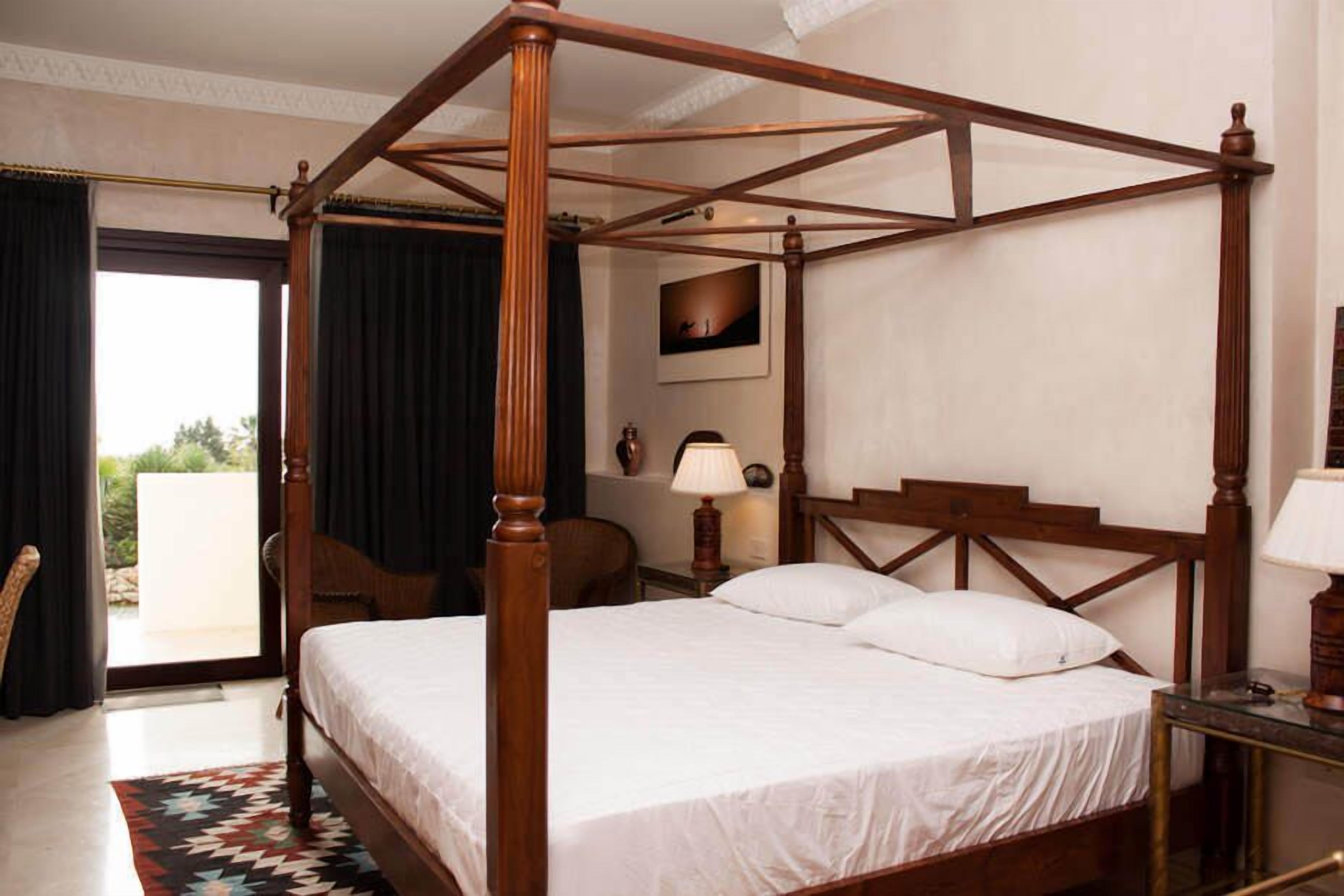 豪華套房 | 埃  及棉床單、高級寢具、羽絨被、特厚豪華床墊