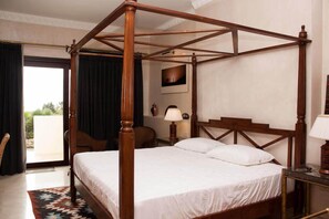 جناح ديلوكس | ملاءات من القطن المصري وأغطية فراش متميزة وألحفة محشوة بالريش