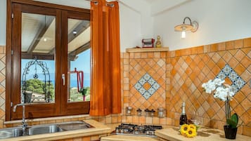 Villa, 1 habitación, fumadores, balcón | Interior