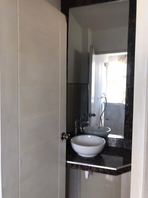 Handtücher, Seife, Toilettenpapier