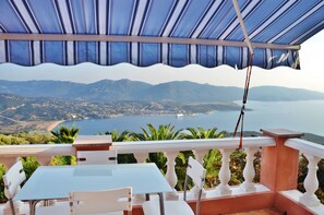 Outdoor dining - Olmeto - Propriano Gulf - Independent F2 - Sea view - Private swimming pool (Olmeto)