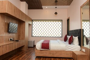 Superior Room | Free WiFi - Hotel Shakun Palace (Kota)