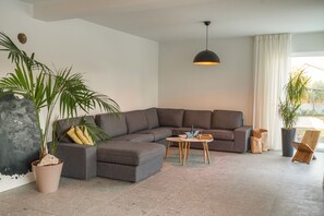 Smart TV - Villa O, Luxury home for your dream vacation in Croatia (zaton)