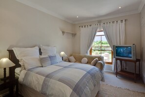2 chambres, fer et planche à repasser, Wi-Fi, literie fournie