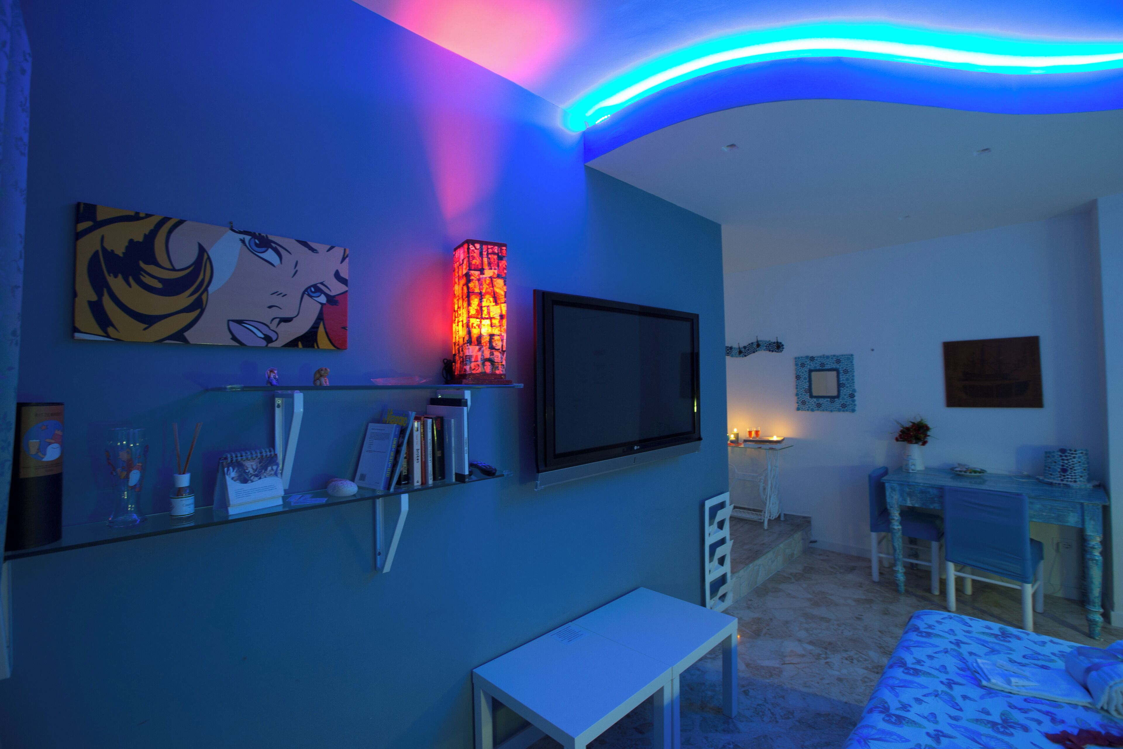 Habitación, 1 habitación, balcón, vistas a la ciudad | 1 dormitorio