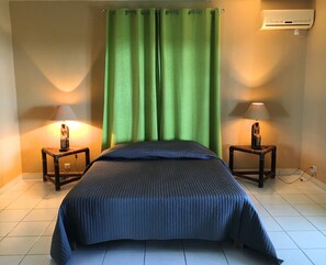 2 bedrooms, WiFi - Villa view and pool (SAINTE ROSE)