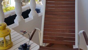 Property grounds - Room-the Magic Dragonfly! (Candelaria)
