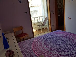 Kamer, 1 slaapkamer, balkon, uitzicht op zee | 1 slaapkamer