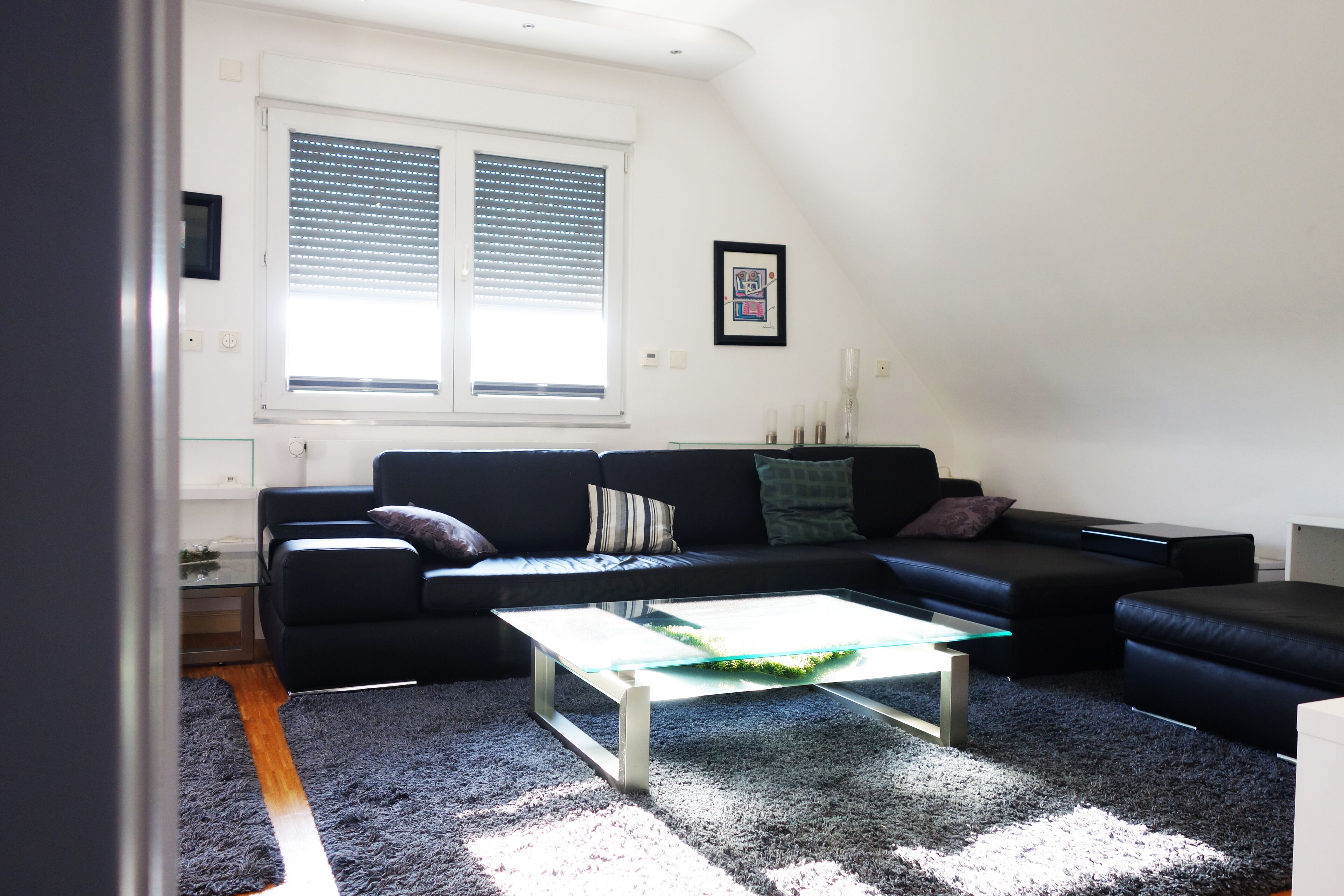 suite, 3 bedrooms | living area | flat-screen tv