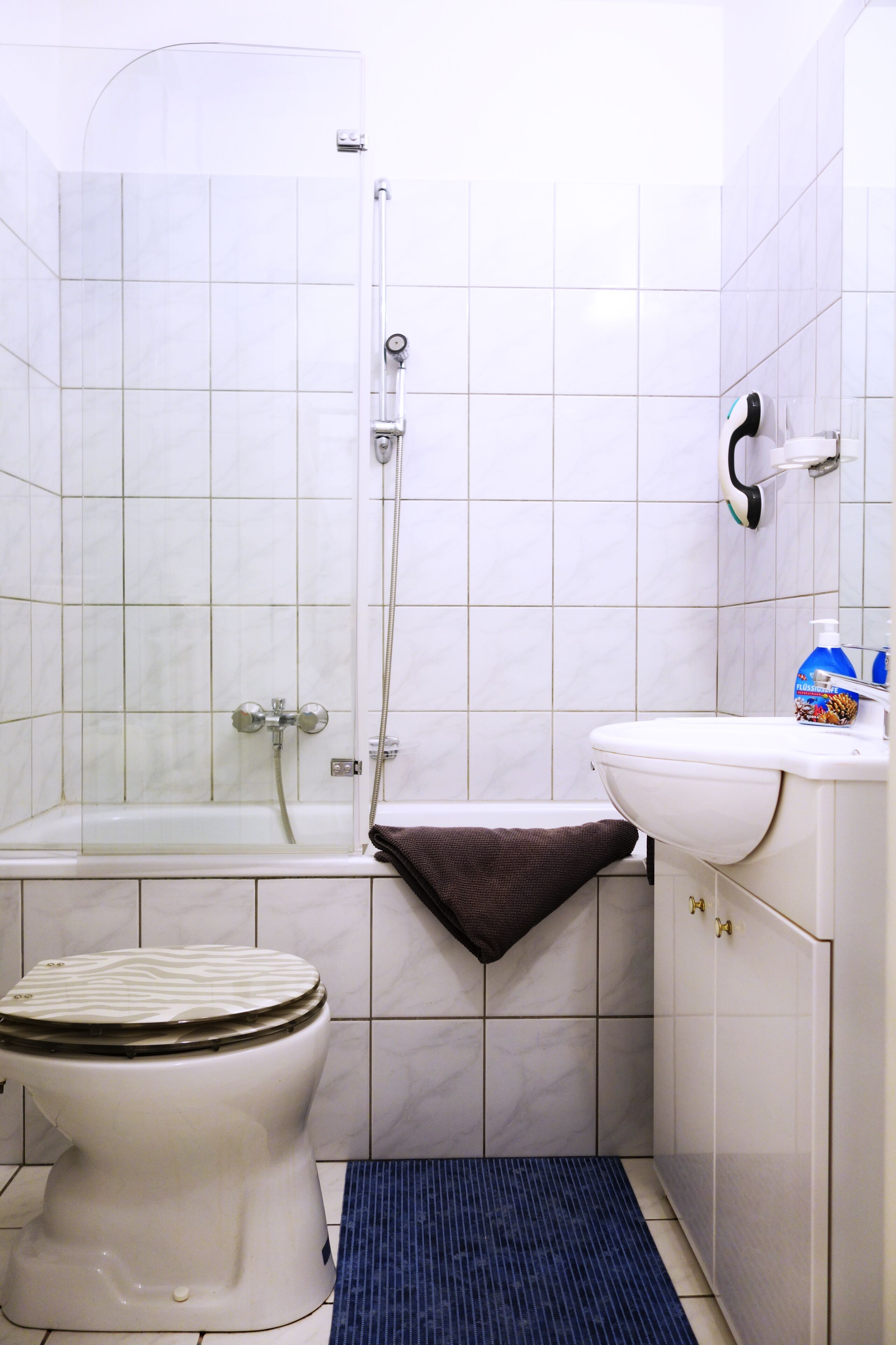 grand double room | bathroom | towels