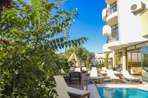 Poolside bar - Maslina Hotel (Cesme)