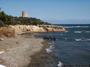Exterior - Foximanna on the North Floor in a Villa Surrounded by Greenery Facing the sea (Tertenia)