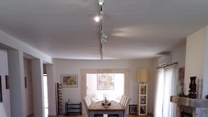 Living area - Can Madis Enjoy Your Holidays in the Very Heart of Mallorca (Costitx)