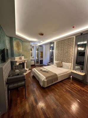 Superior Room | Desk, laptop workspace, iron/ironing board, free WiFi - Cadde 7 Otel (Ankara)