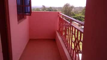 Double or Twin Room | Balcony