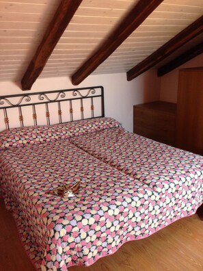 2 bedrooms