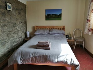 2 soverom, strykejern/-brett, wi-fi og sengetøy