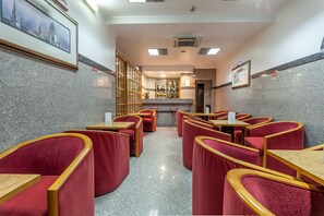 Baari (majoituspaikassa)