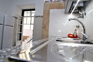 Fridge, microwave, stovetop, toaster