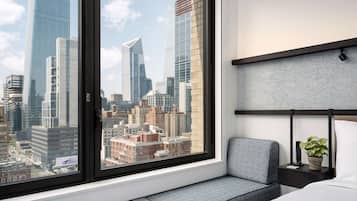 Room, 1 King Bed (City) | Hypo-allergenic bedding, in-room safe, desk, laptop workspace